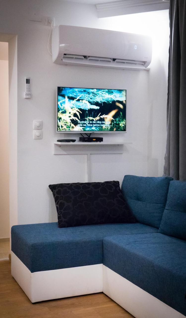 Airport Apartment Belgrád Kültér fotó